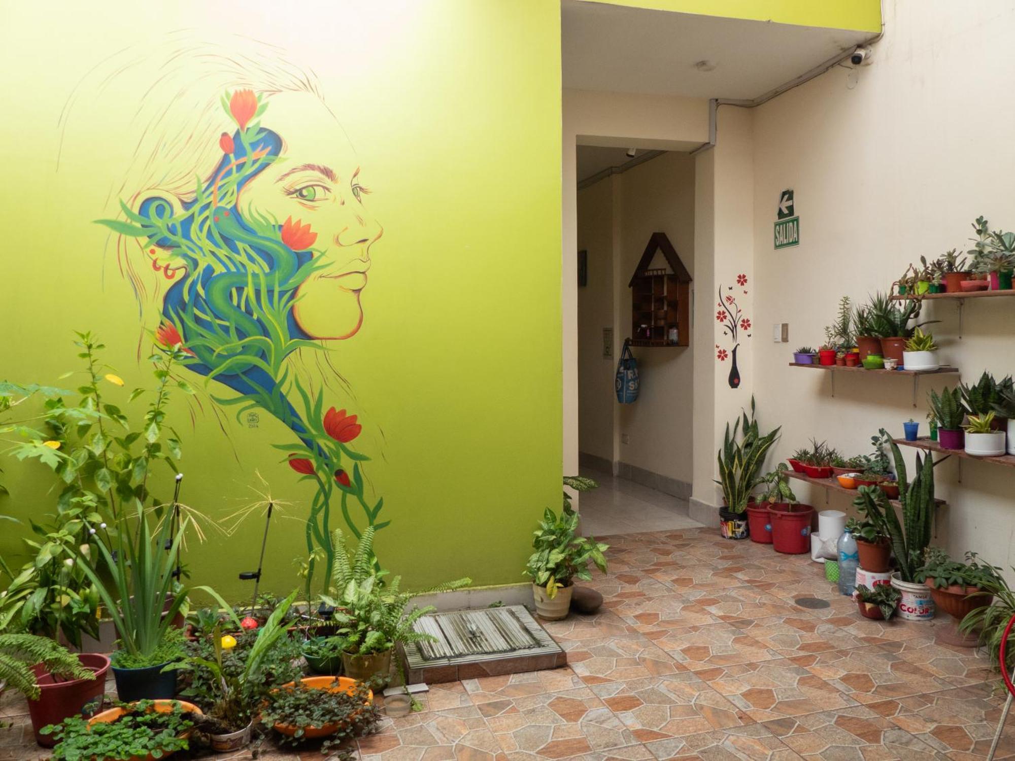 Moicca Youth Hostel Iquitos Exterior photo
