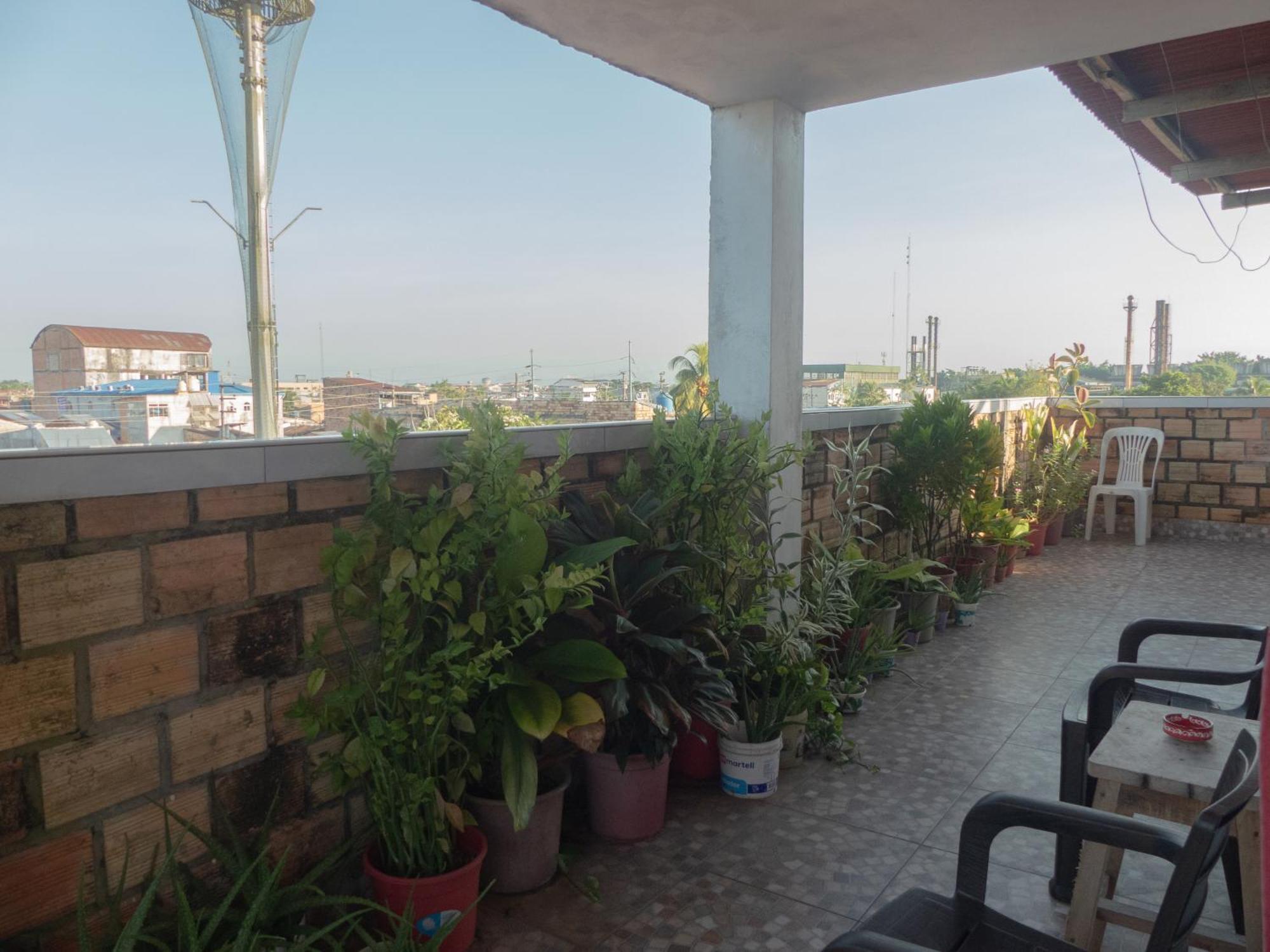 Moicca Youth Hostel Iquitos Exterior photo