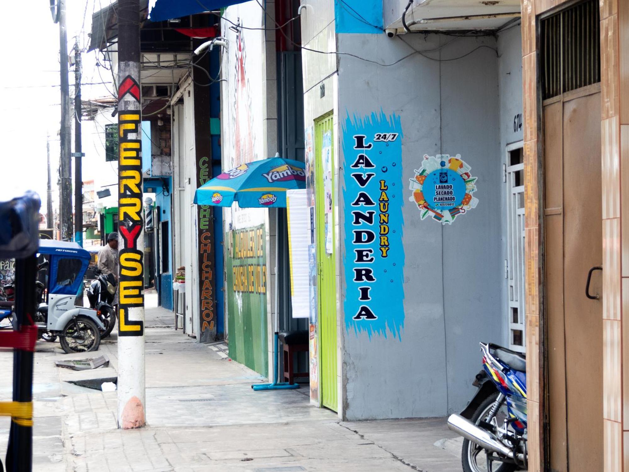 Moicca Youth Hostel Iquitos Exterior photo